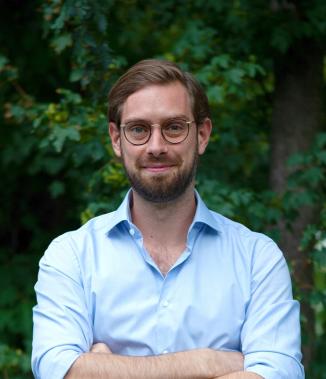 Dr. Niklas Hellemann
